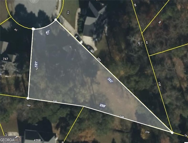 740 Trillium Ln, Lilburn, GA 30047 - aerial view of property's location featuring property boundaries highlighted