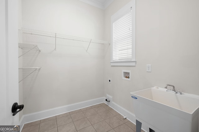 319 Riverton Way, Woodstock, GA 30188 - washroom featuring washer hookup, baseboards, electric dryer hookup, and light tile patterned floors