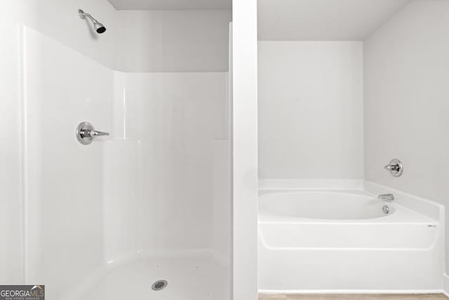 445 Liberty Hill Rd Unit 22, Hartwell, GA 30643 - full bathroom with a shower and a bath