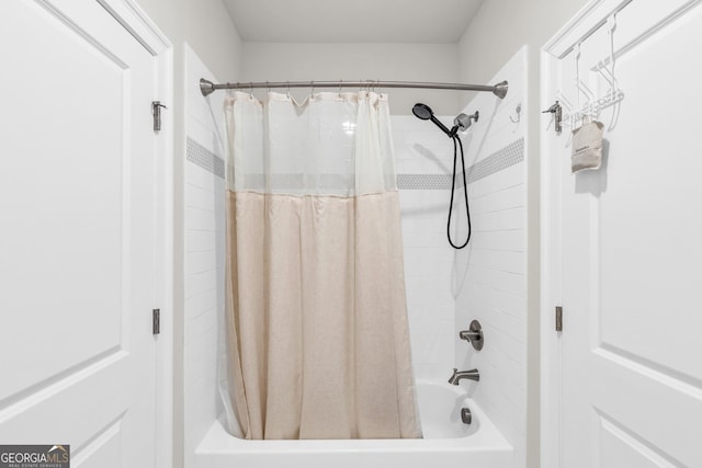 full bath featuring shower / bath combo