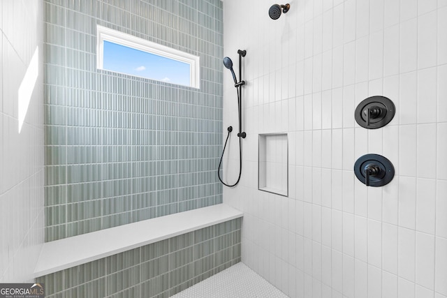 191 Lagrange St, Newnan, GA 30263 - bathroom with a tile shower
