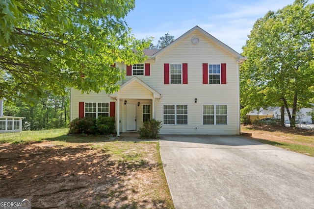 60 Charlotte Blvd, Stockbridge, GA 30281 - view of front facade with driveway
