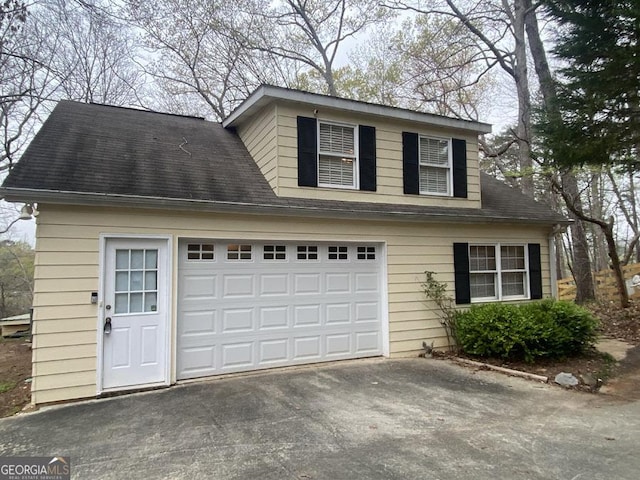 364 Cardinal Ln, Toccoa, GA 30577 - garage featuring driveway