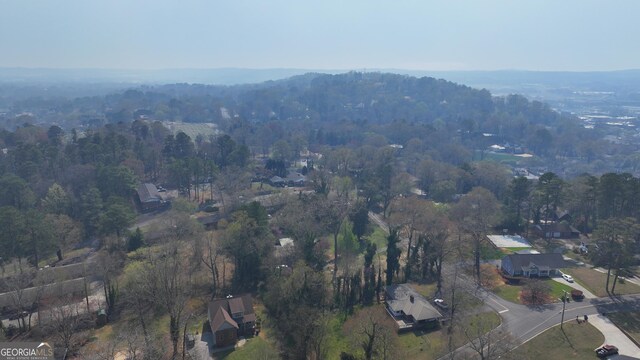 bird's eye view with a view of trees
