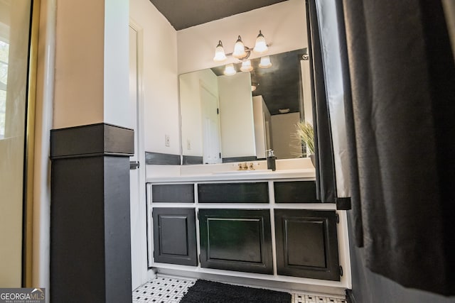 bathroom with vanity