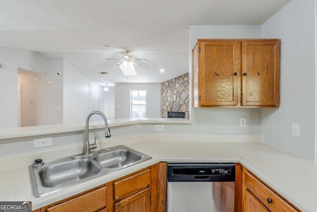 870 Chapman Cir, Stone Mountain, GA 30088