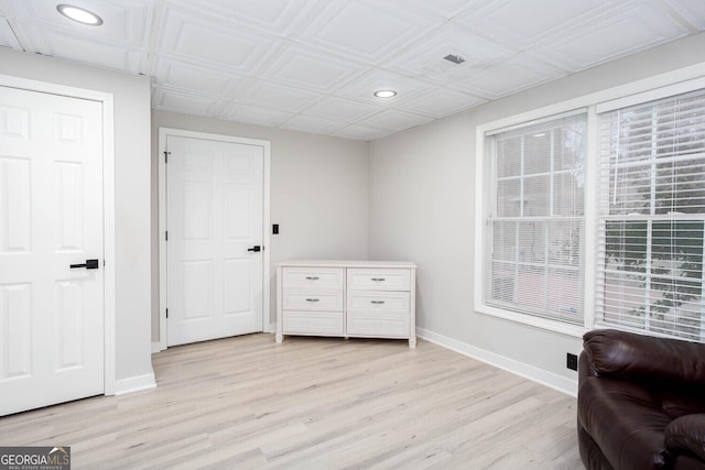 4215 Steeplehill Dr NW, Kennesaw, GA 30144 - sitting room with light wood finished floors, recessed lighting, and an ornate ceiling