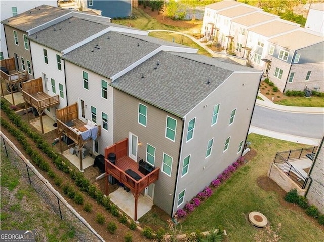 bird's eye view with a residential view