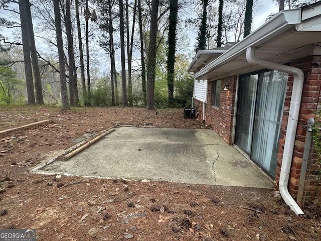 3025 Mckenzie Rd, Atlanta, GA 30344 - view of patio / terrace