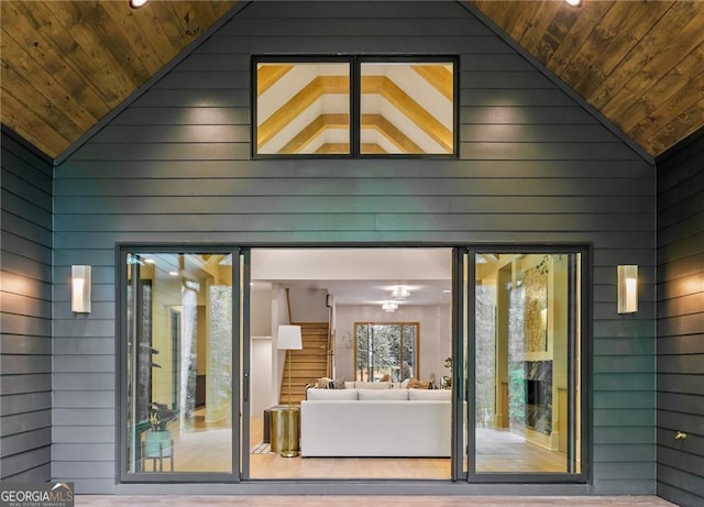 402 Chattahoochee St, Roswell, GA 30075 - property entrance