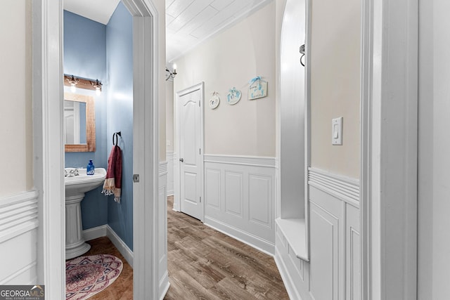 1452 Redwine Rd, Fayetteville, GA 30215 - bathroom featuring wood finished floors