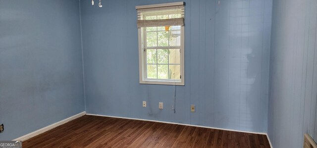 full bathroom with toilet, vanity, and shower / bathtub combination