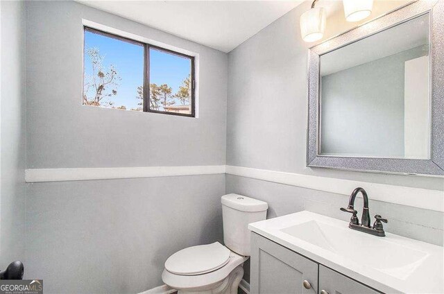 3862 Northstrand Dr, Decatur, GA 30035 - bathroom with toilet and vanity