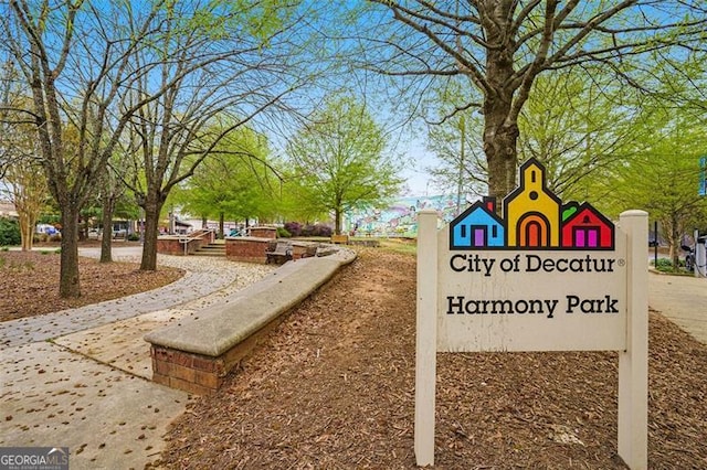 view of property's community