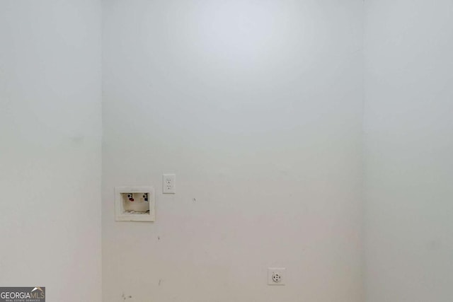 laundry room with hookup for an electric dryer and washer hookup