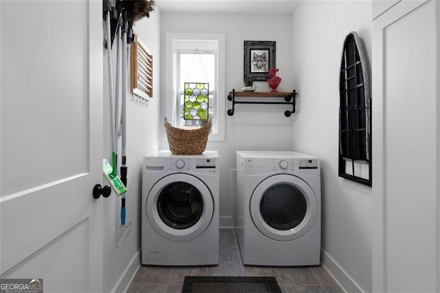 9 Grove Pointe Way, Cartersville, GA 30120 - laundry room featuring washer and clothes dryer and baseboards