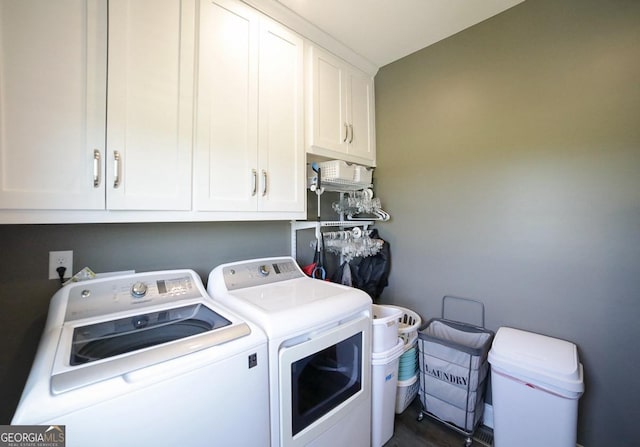 2587 Moons Grove Church Rd, Colbert, GA 30628 - laundry area featuring washing machine and dryer and cabinet space
