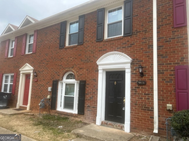 5611 Executive Way, Norcross, GA 30071 - multi unit property featuring brick siding