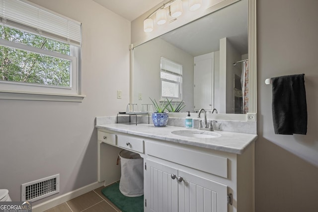 3916 S Martin Way, Lithia Springs, GA 30122 - full bath featuring visible vents, baseboards, and vanity