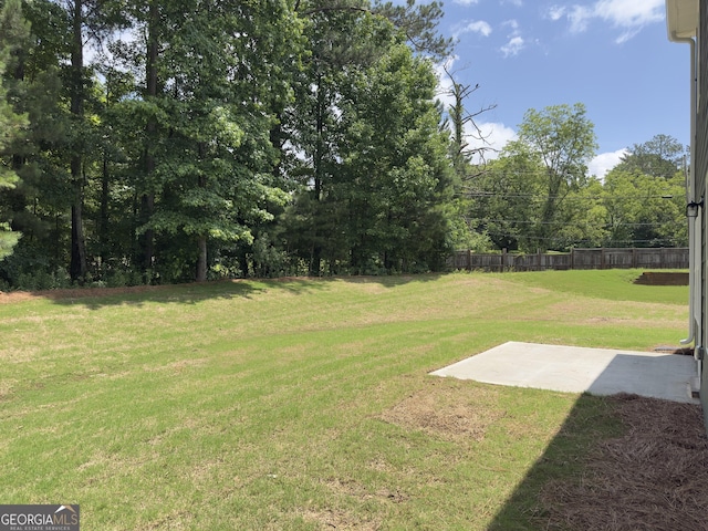 105 Hunts Mill Cir, Griffin, GA 30224 - view of yard featuring a patio area