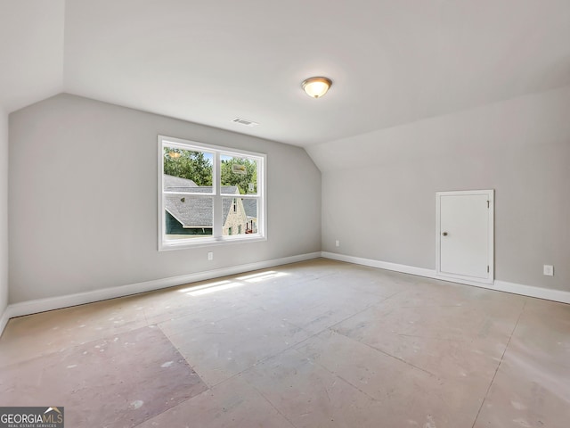 131 Hunts Mill Cir, Griffin, GA 30224 - bonus room with lofted ceiling and baseboards