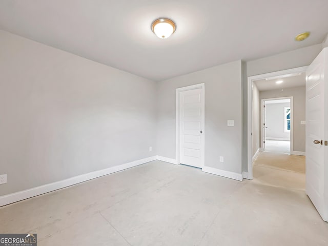 131 Hunts Mill Cir, Griffin, GA 30224 - unfurnished bedroom featuring baseboards