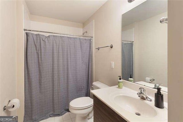 full bathroom with toilet, tile patterned flooring, vanity, and a shower with curtain