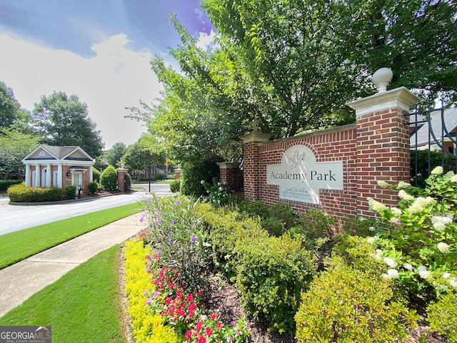 2630 Milford Ln, Alpharetta, GA 30009 - view of community sign