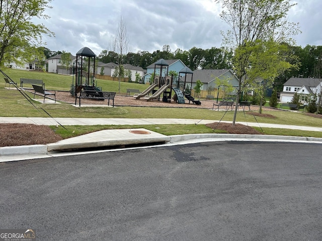 3323 Owl Creek Pkwy, Acworth, GA 30102 - community jungle gym with a lawn