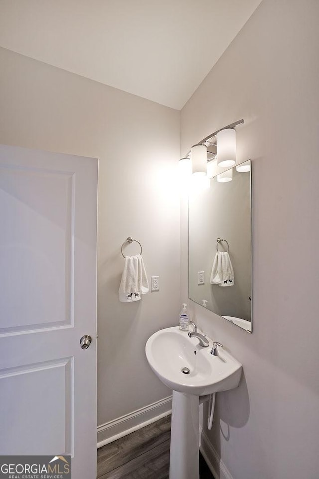 3323 Owl Creek Pkwy, Acworth, GA 30102 - bathroom featuring baseboards and wood finished floors