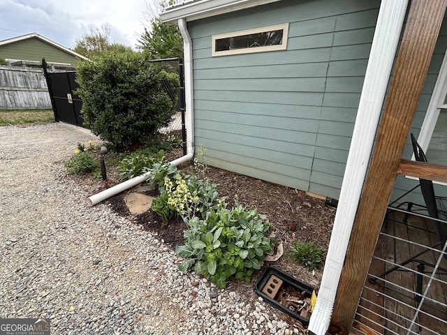 6121 N Main St SE, Acworth, GA 30101 - view of home's exterior with fence
