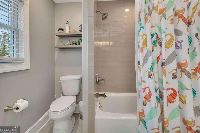 123 E Commons Dr, Saint Simons, GA 31522 - full bath with toilet and shower / bathtub combination with curtain