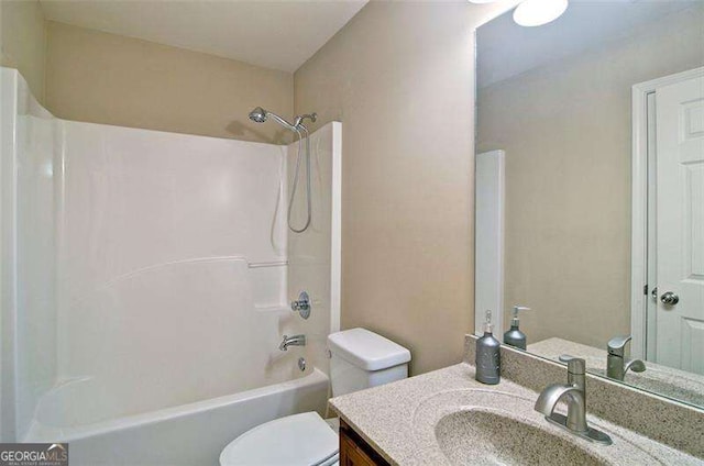 4854 Allston Ln, Peachtree Corners, GA 30092 - full bath featuring toilet, vanity, and bathing tub / shower combination