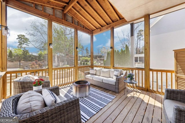 sunroom with outdoor lounge area