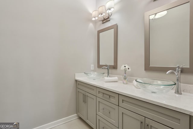 828 Canterbury Overlook NE, Atlanta, GA 30324 - full bath with double vanity and baseboards