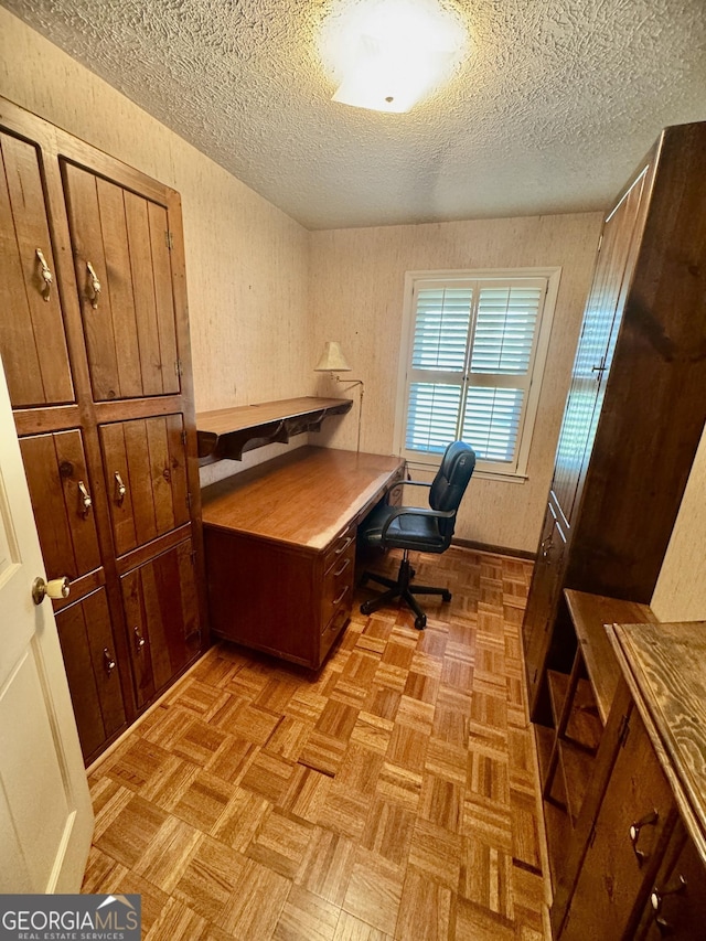 839 Golf Dr, Swainsboro, GA 30401 - office with a textured ceiling