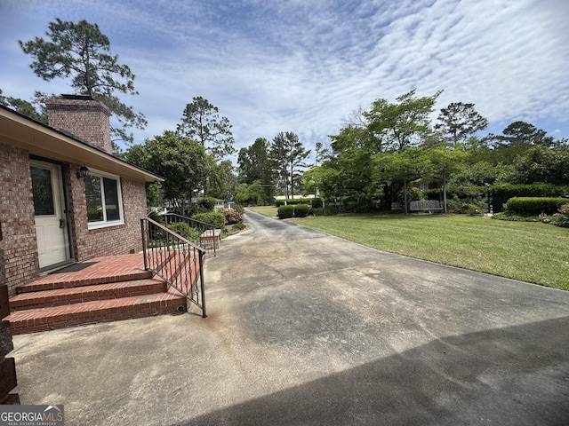 839 Golf Dr, Swainsboro, GA 30401 - view of community with a lawn