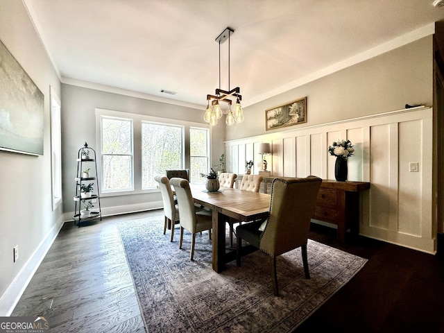 305 Red Gate Ln, Canton, GA 30115 - dining area with a notable chandelier, visible vents, dark wood-style flooring, and baseboards