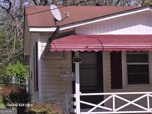 view of home's exterior