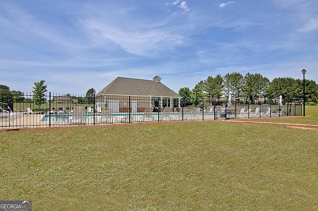 53 Gordon Manor Ct, Senoia, GA 30276 - view of yard featuring a community pool