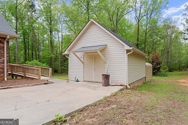 view of outdoor structure with an outdoor structure