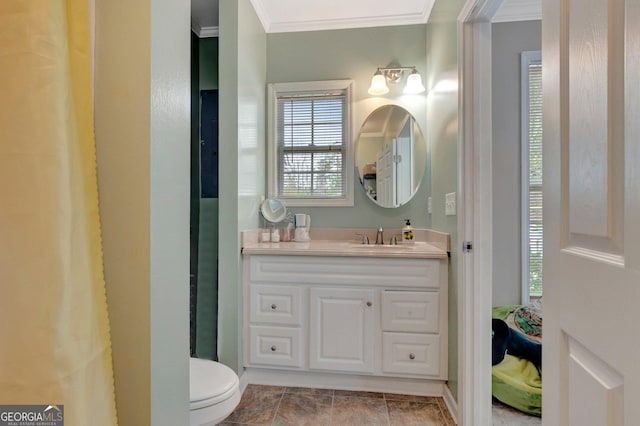 494 Thrash Rd, Lagrange, GA 30241 - bathroom with crown molding, vanity, and toilet