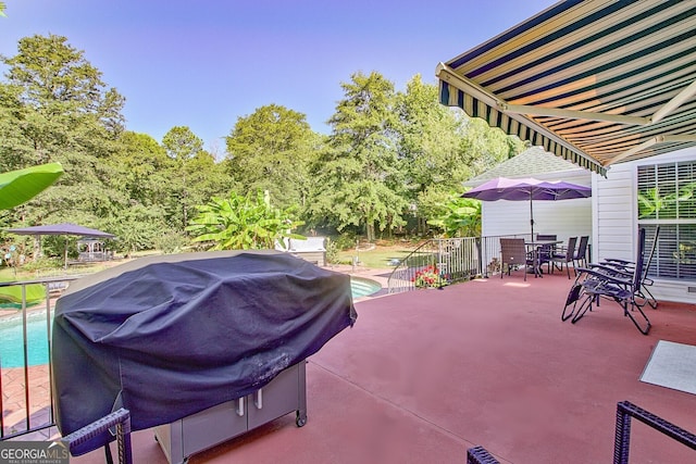 494 Thrash Rd, Lagrange, GA 30241 - view of patio / terrace with grilling area and outdoor dining space