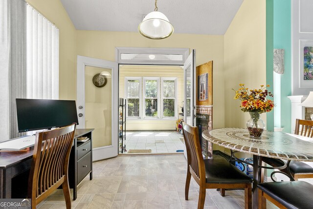 545 Goldfinch Way, Stockbridge, GA 30281 - dining space featuring a desk