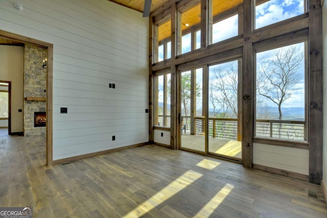 768 Cherokee Cir, Ellijay, GA 30540 - unfurnished sunroom with visible vents