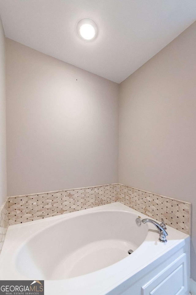 2626 Peachtree Rd NW Unit 412, Atlanta, GA 30305 - full bath with a garden tub