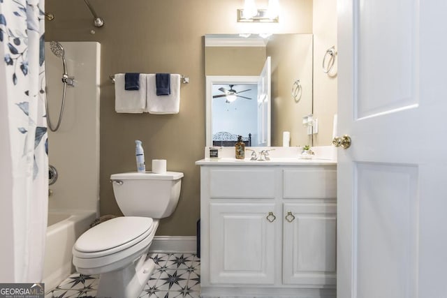 full bathroom featuring vanity, baseboards, shower / bath combination with curtain, toilet, and ceiling fan