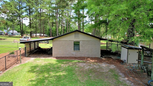 126 N Valhalla Ct, Cordele, GA 31015 - view of side of home with brick siding