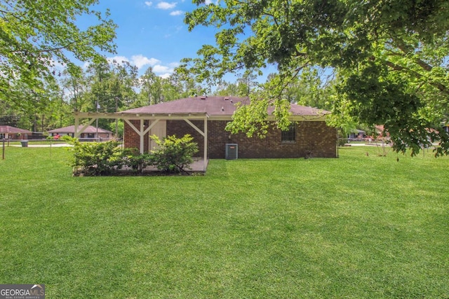 197 Sequoia Cir, Hinesville, GA 31313 - view of green lawn
