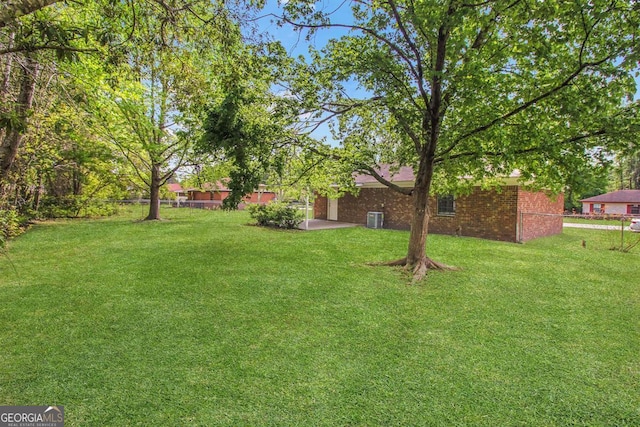 197 Sequoia Cir, Hinesville, GA 31313 - view of yard
